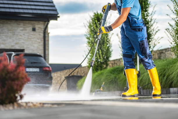 Best Deck Cleaning Services  in Monroe, OH